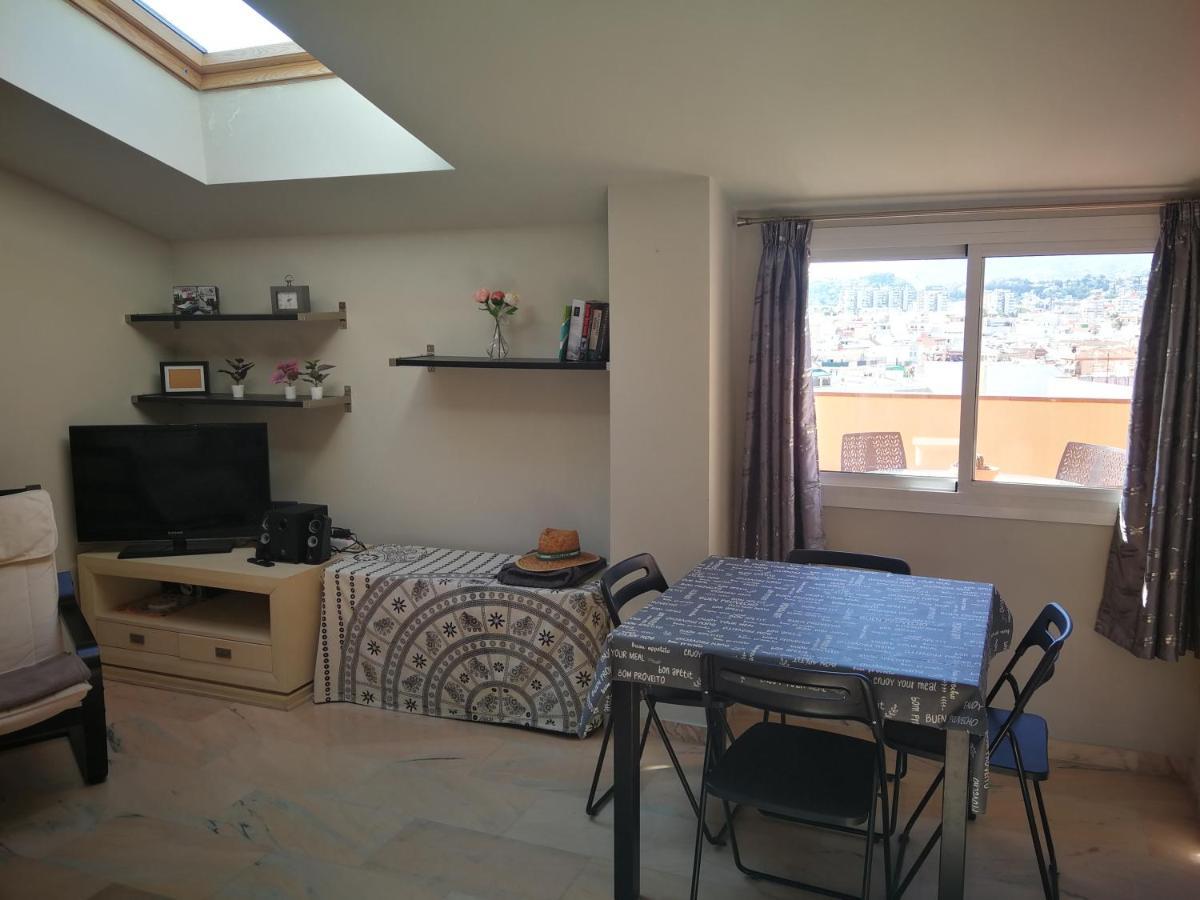 פואנגירולה Apartamento Atico Carmen מראה חיצוני תמונה
